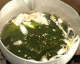 簡単トック餅入りわかめスープ作り方7写真