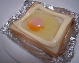 簡単♪目玉焼きマヨトースト♪作り方3写真