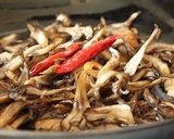 きのこのオイル漬けの冷製パスタ作り方2写真