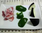 ご飯がすすむ、豚肉とナスの味噌炒め作り方1写真