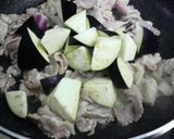 ご飯がすすむ、豚肉とナスの味噌炒め作り方3写真