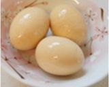 お弁当で笑顔に☺ゆでたまごちゃん☺作り方3写真