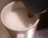 ﾐﾆ泡立て器で作る簡単カプチーノ作り方2写真
