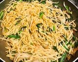 ごま油と胡麻で☆ニラともやしの塩焼きそば作り方7写真