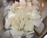 塩揉み大根と鶏胸肉あつあげの胡麻味噌炒め作り方2写真