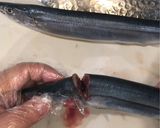 生秋刀魚の下処理♪簡単な内臓の取り方🐟作り方5写真