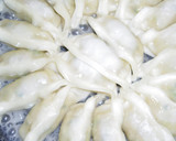 特売の生餃子を羽付きで簡単に焼く方法！作り方9写真