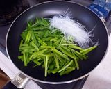 簡単　スイートチリ　de　春雨ニラ作り方3写真