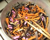 我が家の定番✿ひじきの煮物✿干椎茸がミソ作り方6写真