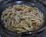 ゴボウと揚げ玉で風味豊か!たぬき鍋!!作り方5写真