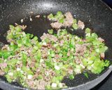 大根の葉っぱとひき肉の甘味噌炒め☆作り方3写真