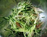 茗荷とキュウリの和え物作り方6写真