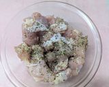 鶏肉と夏野菜のハーブレモン蒸し作り方1写真