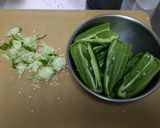 ヘタと種も丸ごと食べるピーマンの肉詰め作り方1写真