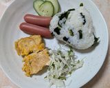 簡単★わかめと白だしのおにぎりと味噌󠄀汁作り方5写真