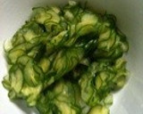 きゅうりと長いものもずく酢和え作り方1写真