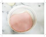 ハムの帽子でオニギリ坊やクン作り方1写真