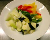 まかない仕様、夏野菜のトマトパスタ作り方2写真