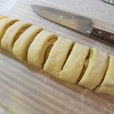 シナモン香る♪リンゴのぐるぐるパン◎◎ by erinco☆ 【クックパッド