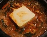 韓国の味を簡単に！豚肉とお豆腐のチゲ　作り方4写真