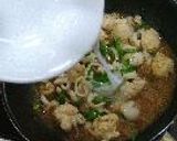 ふわふわ鶏団子と烏賊のオイスターソース炒め作り方15写真