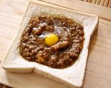 リメイク◎月見マヨ焼きカレートースト作り方2写真