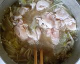 鶏ささみ肉と 白菜 きのこの ナンプラースープ♪作り方7写真