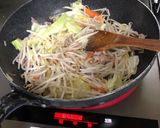 味つけ簡単🔰野菜ミックスで作る和風焼きうどん作り方2写真