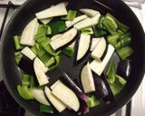 茄子とピーマン挽肉炒め作り方2写真
