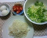 野菜たっぷり☆サラダうどん作り方1写真
