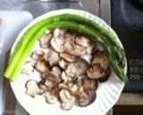 アスパラとマッシュルームの海苔巻き作り方1写真