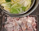 鶏もも肉と白菜のピリ辛トマト煮込み作り方1写真