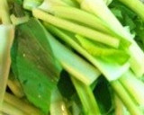 小松菜と油揚げの煮浸し風炒め作り方1写真