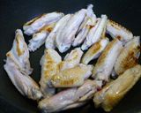 チョ～簡単♪鶏手羽中の柔らか梅酒煮作り方1写真