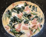 スモークサーモンほうれん草クリームパスタ作り方2写真