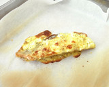 チーズが香ばしい♪鮭のマヨ玉焼き作り方2写真