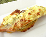 チーズが香ばしい♪鮭のマヨ玉焼き作り方4写真