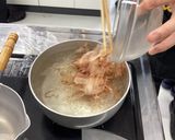 調理実習　一番だし　作り方4写真