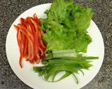 鶏ひき肉で生春巻き♡作り方4写真