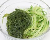 わかめそうめんときゅうりの酢の物作り方3写真