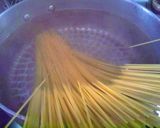 お手軽！ゴマ油の納豆パスタ作り方1写真