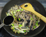 ☆牛肉としめじのあっさりしょう油炒め☆作り方6写真