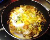 鶏皮第２弾！すき焼き風鶏皮の玉子とじ丼作り方4写真