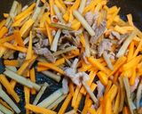 豚こま肉にんにくピリ辛きんぴら作り方2写真