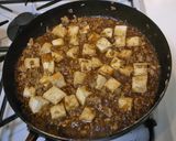 子どもも食べやすい！玉ねぎの麻婆豆腐丼作り方3写真