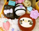 プチトマトdeキティー頭巾＊キャラ弁に作り方3写真