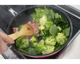 ほうれん草とブロッコリーの豚肉炒め★動画作り方19写真