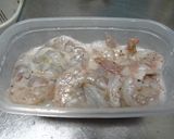 エビとじゃがいもとセロリの甘酢炒め作り方1写真