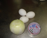 玉ねぎとツナ缶の卵とじ！作り方1写真