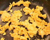 エビとハムの卵炒め＊中華風作り方1写真